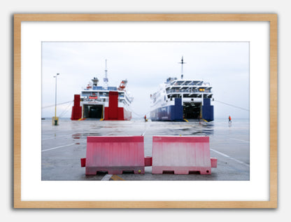 Rafina Red Blue