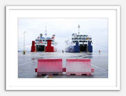 Rafina Red Blue