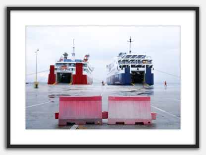 Rafina Red Blue
