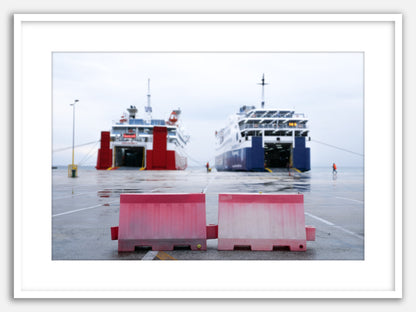 Rafina Red Blue